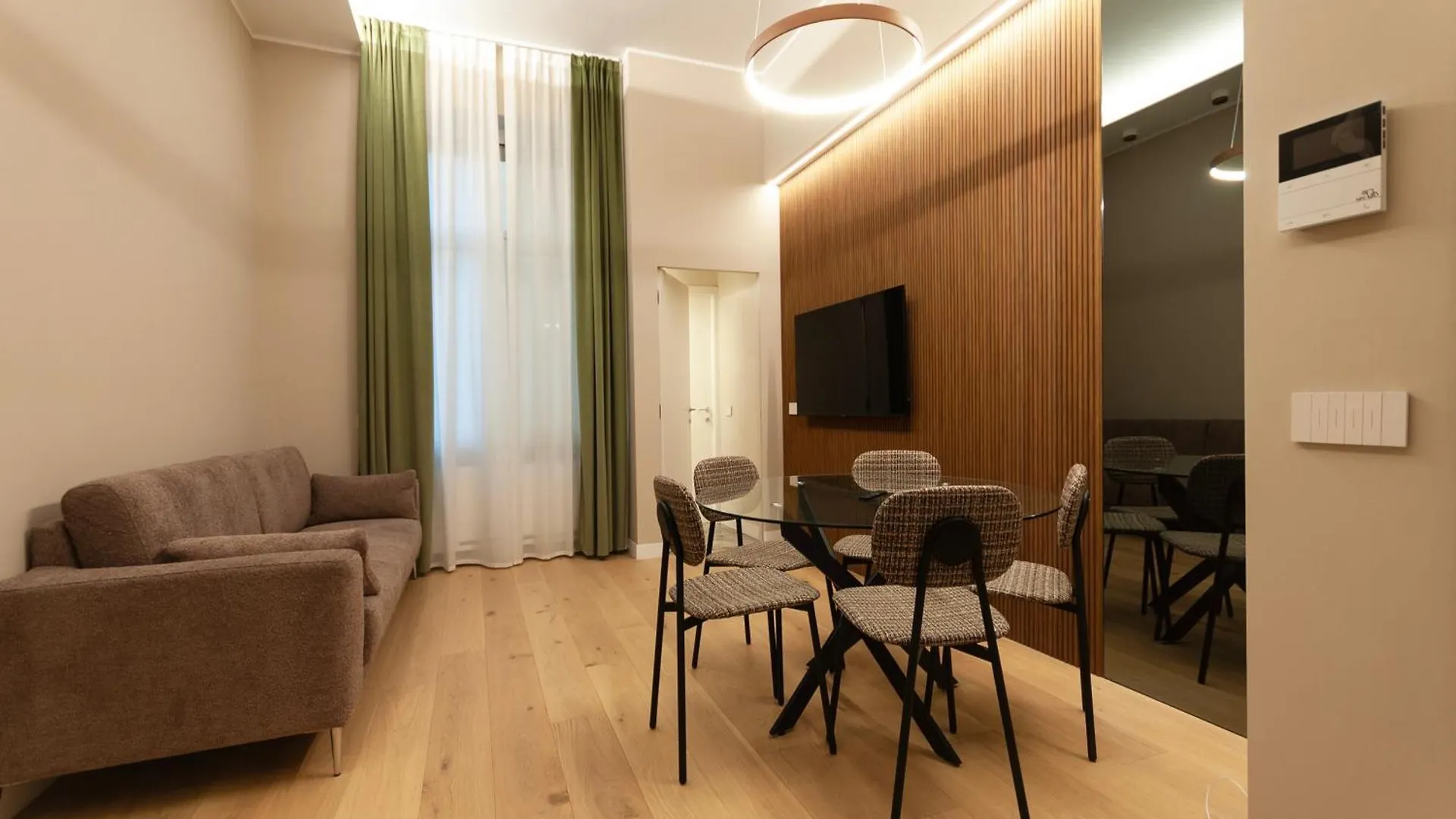 Apartamento Youhosty - 2 Bedroom Porta Venezia Milão