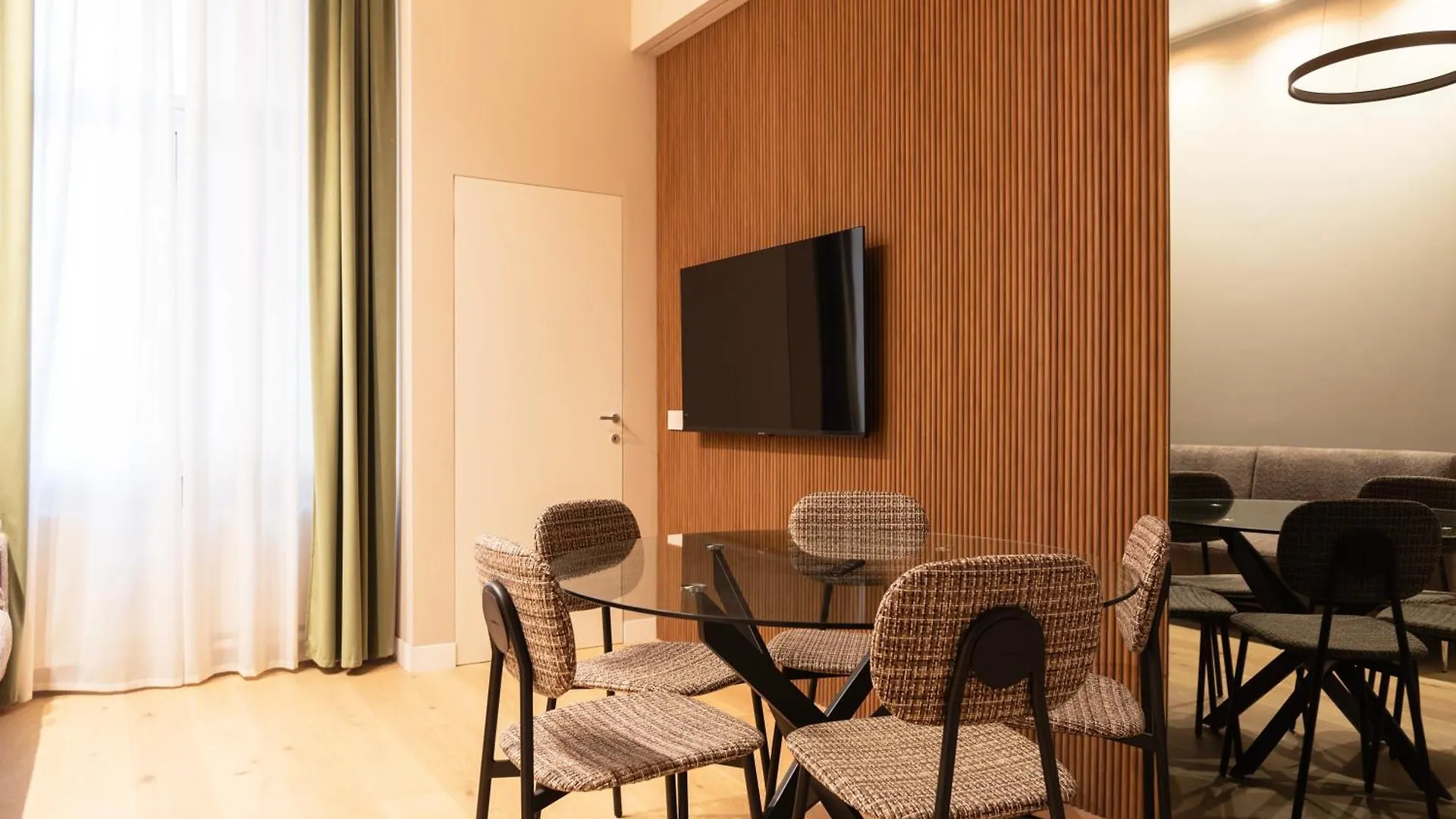 Apartamento Youhosty - 2 Bedroom Porta Venezia Milão Itália